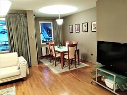 Baratero City Corner II Apartment