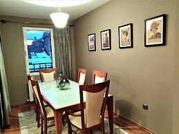 Baratero City Corner II Apartment