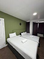 Sea Side Hotel
