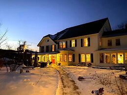 Golden Stage Inn B&B