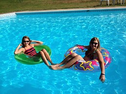 Golden Stage Inn B&B