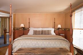 Golden Stage Inn B&B