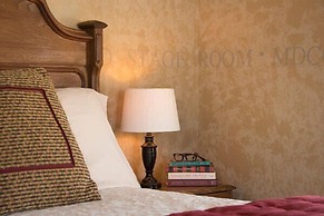 Golden Stage Inn B&B