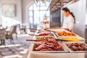 The Headland Hotel & Spa