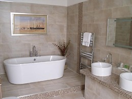 The Headland Hotel & Spa