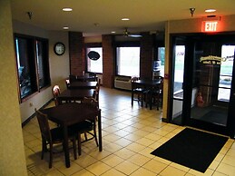 Amerihost Inn & Suites - Mexico