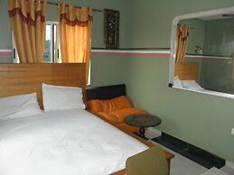 Open Space Hotel Kumasi