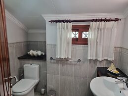 The Drake Seaside Apartment