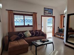 The Drake Seaside Apartment