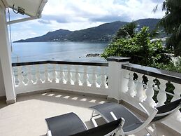 The Drake Seaside Apartment