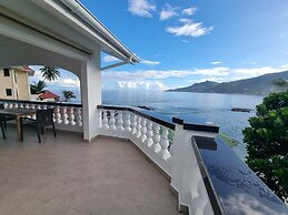 The Drake Seaside Apartment