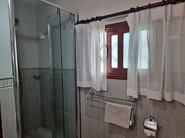 The Drake Seaside Apartment