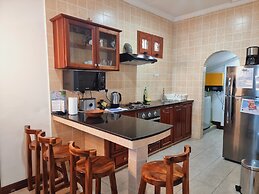 The Drake Seaside Apartment