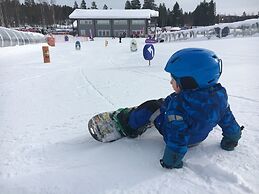 Hotel Aateli Hillside