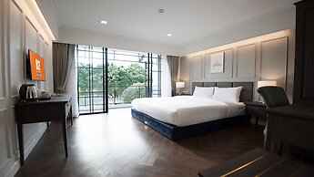 B2 Riverside Premier Hotel