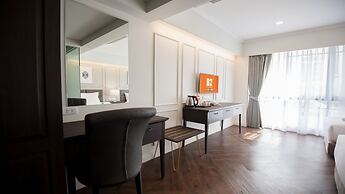 B2 Riverside Premier Hotel