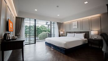 B2 Riverside Premier Hotel