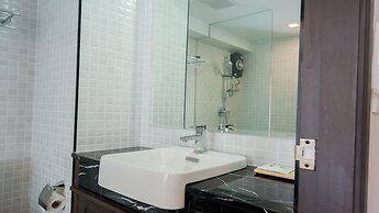 B2 Riverside Premier Hotel