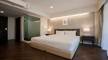 B2 Riverside Premier Hotel