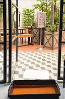 Viven Hotel