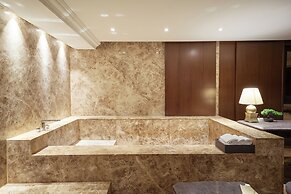 Cullinan Hotel and Spa