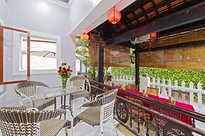 Bougain Villeas Homestay