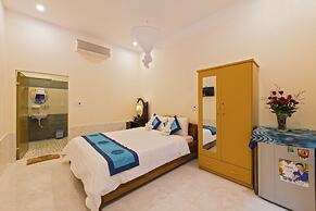 Bougain Villeas Homestay