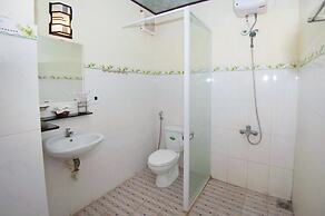 Bougain Villeas Homestay