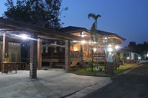 Phupha Inn Resort