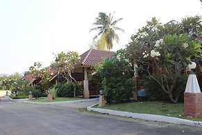 Phupha Inn Resort