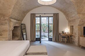 ARCO VECCHIO URBAN SUITE by EPOCA COLLECTION