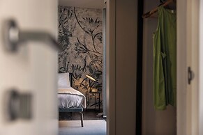ARCO VECCHIO URBAN SUITE by EPOCA COLLECTION