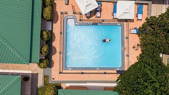 Premier Guest Lodge