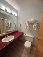 Pictured Rocks Inn & Suites