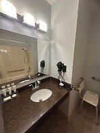 Pictured Rocks Inn & Suites