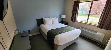 Pictured Rocks Inn & Suites