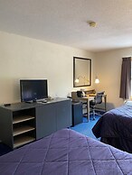 Pictured Rocks Inn & Suites