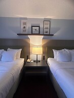 Pictured Rocks Inn & Suites