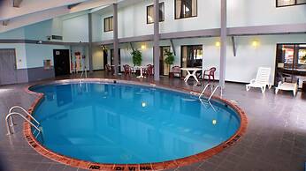 Pictured Rocks Inn & Suites