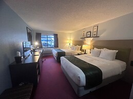 Pictured Rocks Inn & Suites