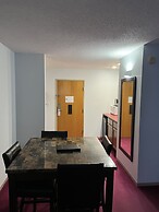 Pictured Rocks Inn & Suites