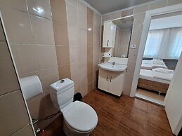 Dilmac Hotel