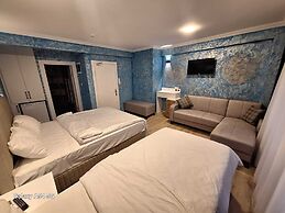 Dilmac Hotel