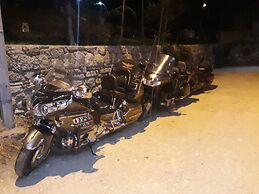Dilmac Hotel