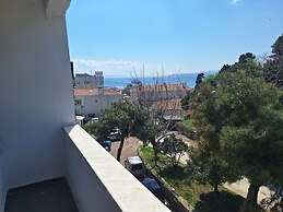 Dilmac Hotel