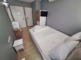 Dilmac Hotel