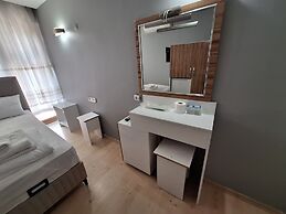 Dilmac Hotel