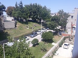 Dilmac Hotel