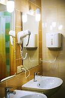 Portal Hostel and Hotel