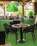 Logis Hotel-Restaurant Saint Romain
